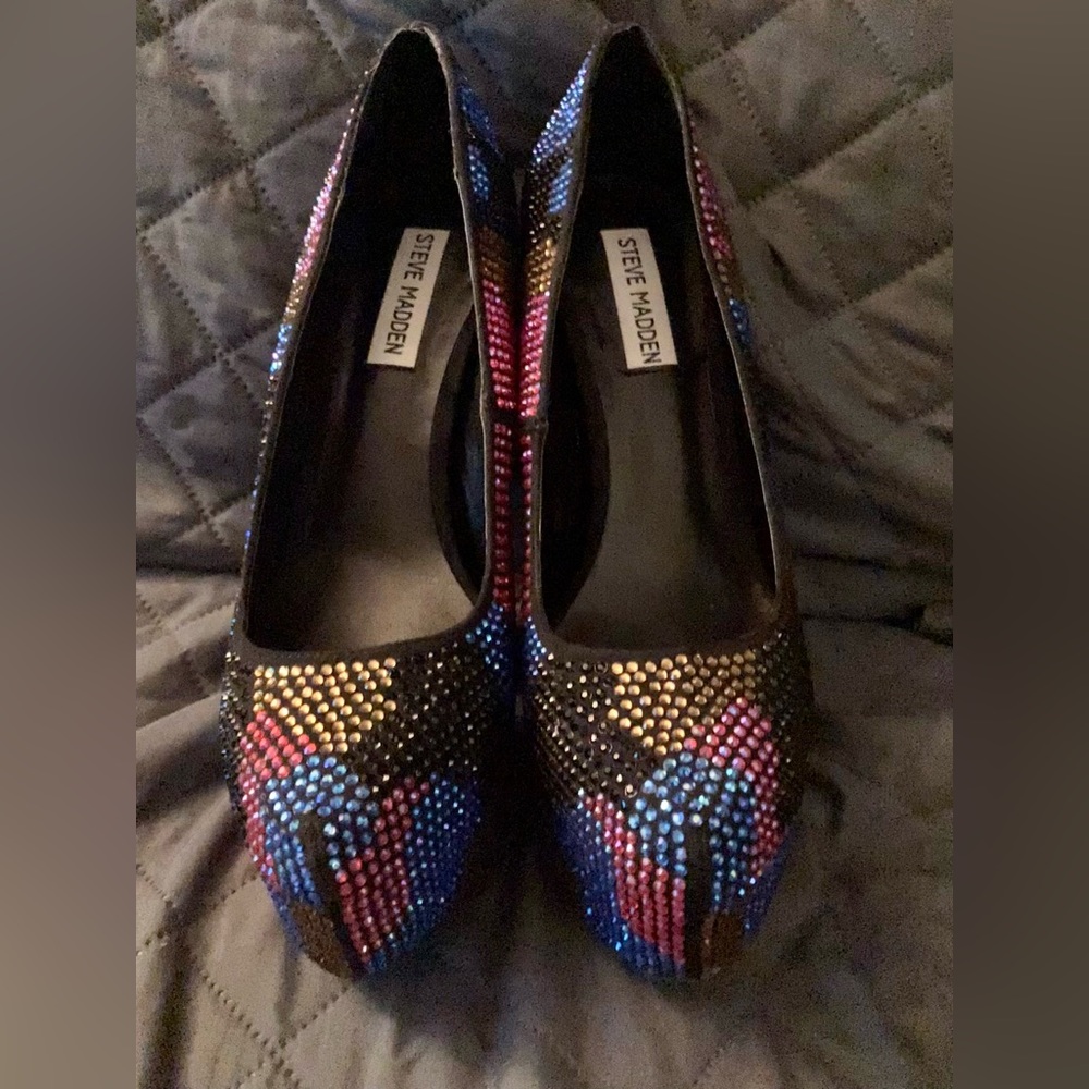 Platform Heels - Picture 3 of 4